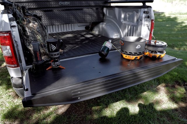 dee zee tailgate board overlanding