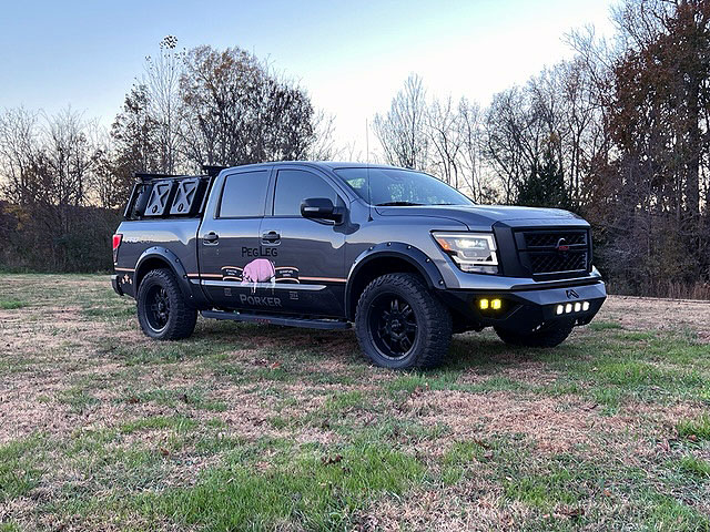 nissan pegleg porker titan parked